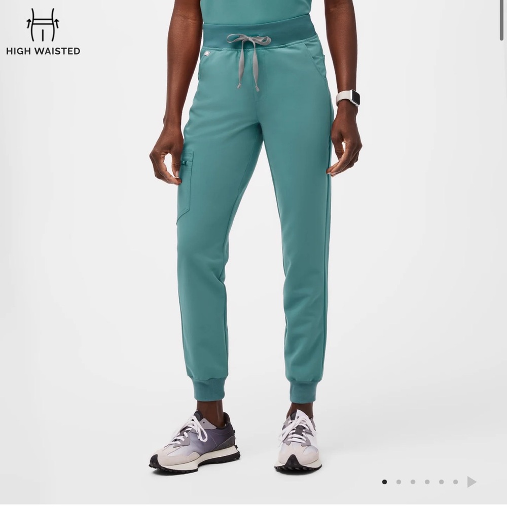 New with tags 
Figs Zamora High Waisted Jogger Scrubs 
-Hydrogreen
-Lavender Dew